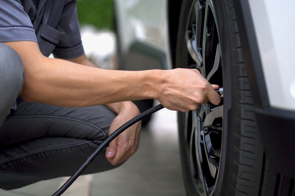 On-Site Single-Tire Inflation Service