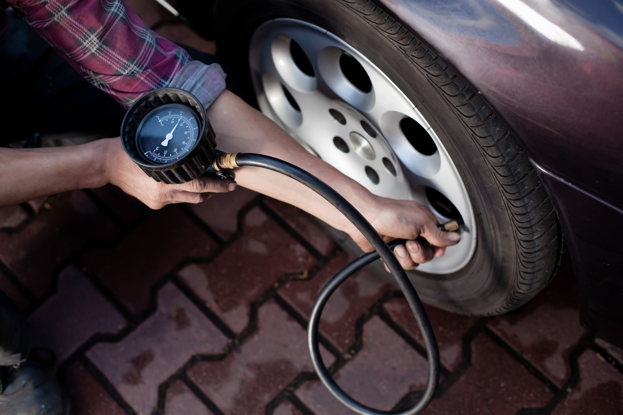 Pre-Trip Tire Pressure Check Service
