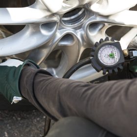 Four-Tire Pressure Balancing Service