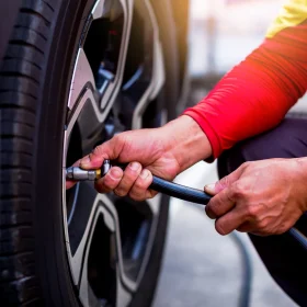 Full-Vehicle Tire Pressure And Condition Inspection
